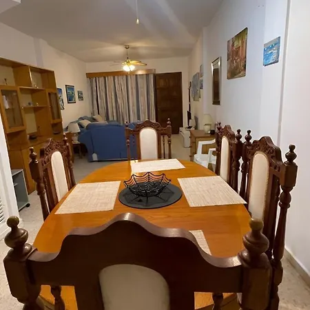 Away - 2bedroom In Tomb Of The Kings Holiday home *