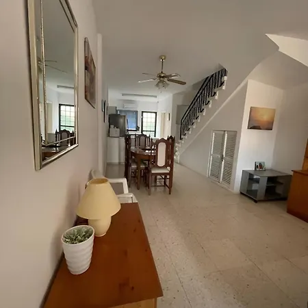 Holiday home Away - 2bedroom In Tomb Of The Kings Paphos