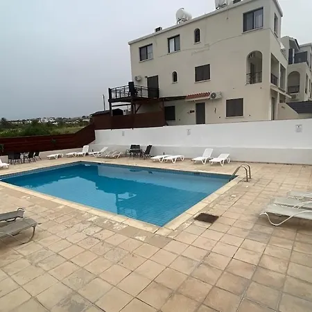 Away - 2bedroom In Tomb Of The Kings Hébergement de vacances Paphos